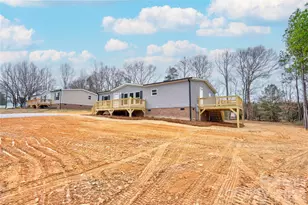 1249 Cleveland Ave, Grover, NC 28073 - Photo 4