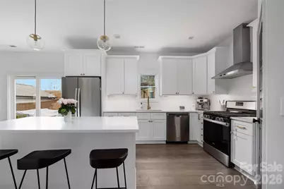 709 Tennyson Drive, Charlotte, NC 28208 - Photo 16