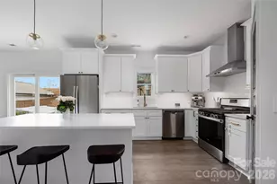 709 Tennyson Dr, Charlotte, NC 28208 - Photo 16