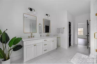 709 Tennyson Drive, Charlotte, NC 28208 - Photo 22