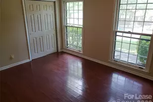 814 Pineborough Rd, Charlotte, NC 28212 - Photo 10