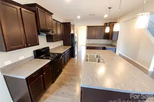 5633 Barclay Ct, Fort Mill, SC 29707 - Photo 2