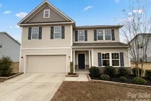 5633 Barclay Ct, Fort Mill, SC 29707 - Photo 1