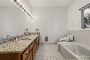 400 Charlotte St, Asheville, NC 28801 - Photo 18