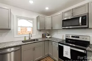 4014 Fieldcrest Rd, Charlotte, NC 28217 - Photo 12