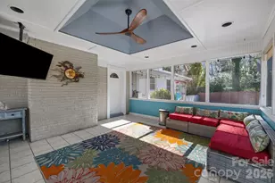 7701 Shady Ln, Charlotte, NC 28215 - Photo 6