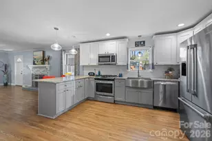 7701 Shady Ln, Charlotte, NC 28215 - Photo 4