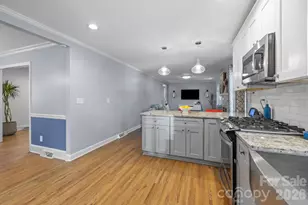 7701 Shady Ln, Charlotte, NC 28215 - Photo 12