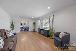 7701 Shady Ln, Charlotte, NC 28215 - Photo 14