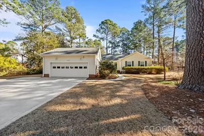 7980 Glasgow Drive, Laurinburg, NC 28352 - Photo 2