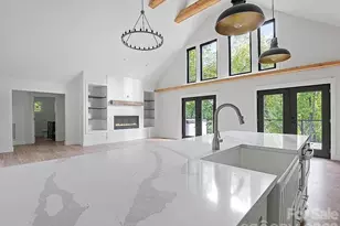 384 Cascada Vista Dr, Chimney Rock Village, NC 28720 - Photo 2