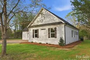 1491 Cedar Grove Rd, Clover, SC 29710 - Photo 4