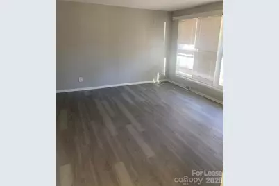 526 Blendwood Drive, Charlotte, NC 28215 - Photo 4