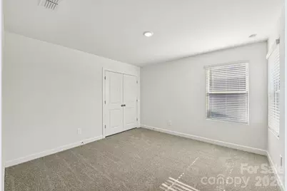 8124 Hidden Springs Trail, Charlotte, NC 28216 - Photo 16