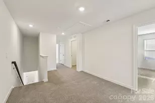 8124 Hidden Spgs Trl, Charlotte, NC 28216 - Photo 12