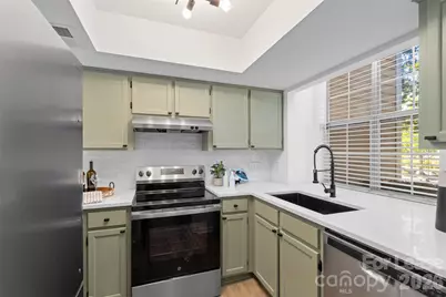 9231 Kings Canyon Drive, Charlotte, NC 28210 - Photo 8