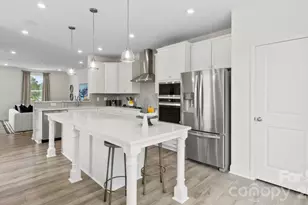 3027 Rozzelles Ferry Rd, Charlotte, NC 28208 - Photo 1