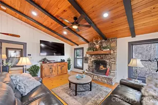 10 Zenith Dr, Waynesville, NC 28785 - Photo 12