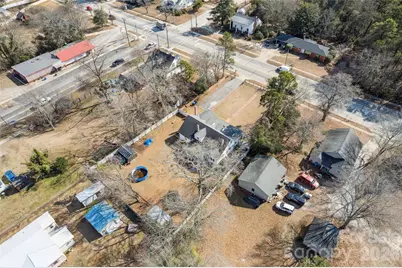 606 W McGregor Street, Pageland, SC 29728 - Photo 2