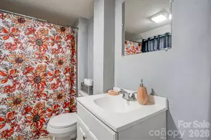 403 Whitener St, Shelby, NC 28152 - Photo 18