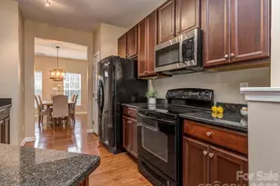 5922 Union Pacific Ave, Charlotte, NC 28210 - Photo 12