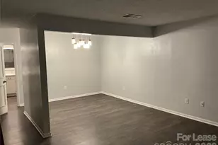 415 E Broad St, Statesville, NC 28677 - Photo 2