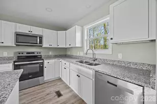 1700 Bringle Ferry Rd, Salisbury, NC 28146 - Photo 8