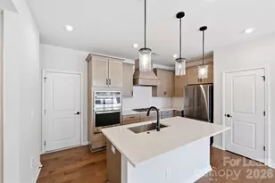 423 Vinroot Aly, Charlotte, NC 28217 - Photo 20