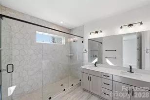 423 Vinroot Aly, Charlotte, NC 28217 - Photo 12