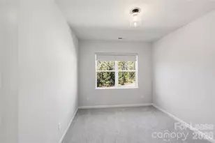 423 Vinroot Aly, Charlotte, NC 28217 - Photo 28