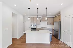 423 Vinroot Aly, Charlotte, NC 28217 - Photo 18