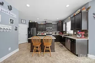 136 Mountain Island Dr, Statesville, NC 28677 - Photo 16