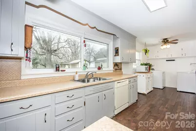 108 Robin Lane, Statesville, NC 28677 - Photo 16