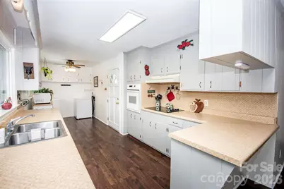 108 Robin Lane, Statesville, NC 28677 - Photo 16