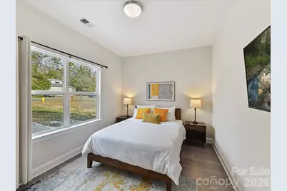 6400 Carver Boulevard, Charlotte, NC 28269 - Photo 24