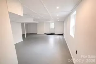 926 S York St, Gastonia, NC 28052 - Photo 12