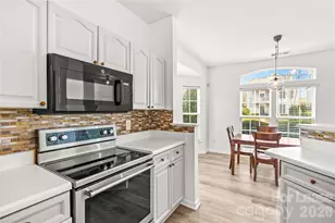 4930 Prosperity Ridge Rd, Charlotte, NC 28269 - Photo 6