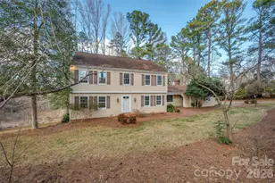 149 Woodbriar St, Forest City, NC 28043 - Photo 2