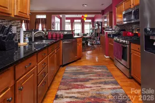 4209 Piccadilly Ln, Fort Mill, SC 29707 - Photo 10