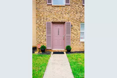 7526 Holly Grove Court, Charlotte, NC 28227 - Photo 2