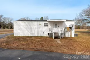 2748 Flat Creek Rd, Lancaster, SC 29720 - Photo 22