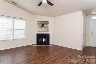 2836 Oasis Ln, Charlotte, NC 28214 - Photo 2