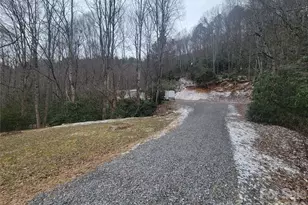 859 Big Cove Rd, Waynesville, NC 28786 - Photo 2