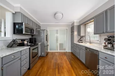 113 Scottsmoor Drive, Charlotte, NC 28214 - Photo 2