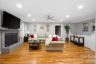 113 Scottsmoor Dr, Charlotte, NC 28214 - Photo 4