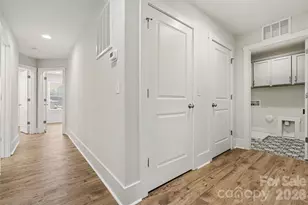 4768 Americana Ave, Charlotte, NC 28215 - Photo 16