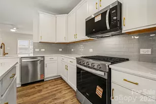 4768 Americana Ave, Charlotte, NC 28215 - Photo 8