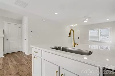 4768 Americana Avenue, Charlotte, NC 28215 - Photo 10