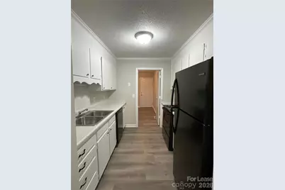 3623 Driftwood Drive, Charlotte, NC 28205 - Photo 6