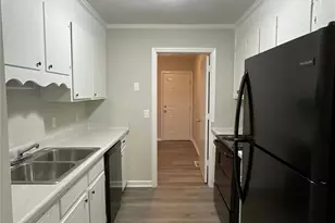 3623 Driftwood Dr, Charlotte, NC 28205 - Photo 6